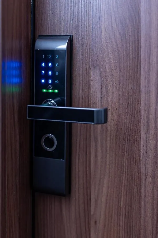 Luxury Downtown Apartment E1 테살로니키